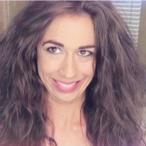 Meet your Posher, Ava